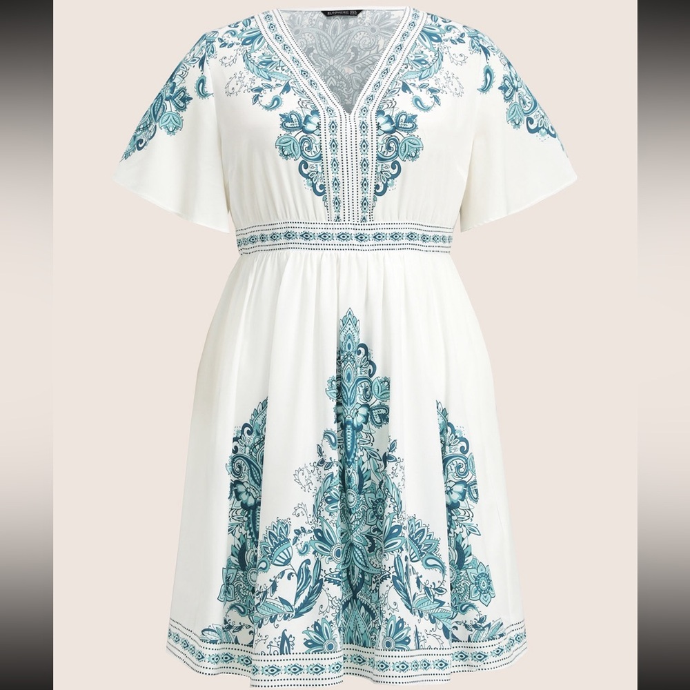 NWT-BEAUTIFUL BloomChic Boho Dress w/ liner. Size: Plus 22-24